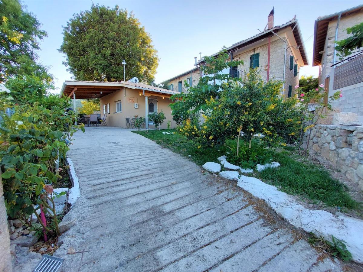 Guest House Tsanes Pinakokhorion Exterior photo